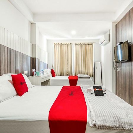 Reddoorz Near Untag Surabaya Exterior foto